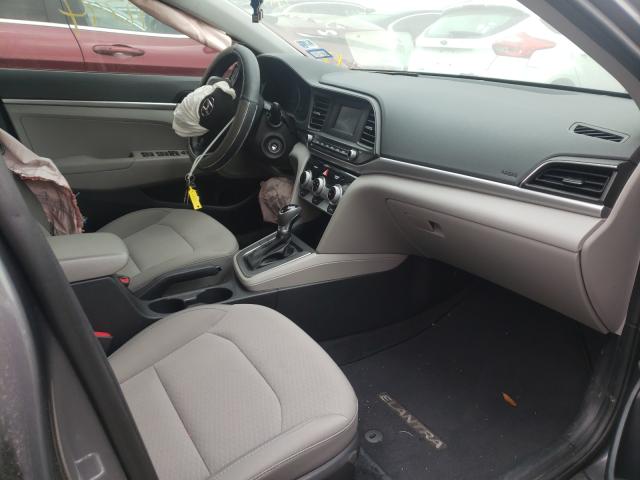 Photo 4 VIN: 5NPD74LFXKH497875 - HYUNDAI ELANTRA SE 