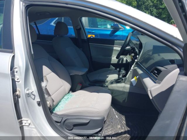 Photo 4 VIN: 5NPD74LFXLH513946 - HYUNDAI ELANTRA 