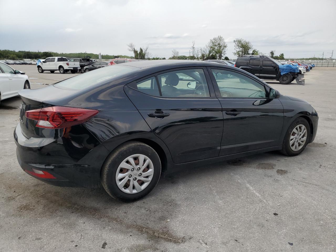 Photo 2 VIN: 5NPD74LFXLH541780 - HYUNDAI ELANTRA 