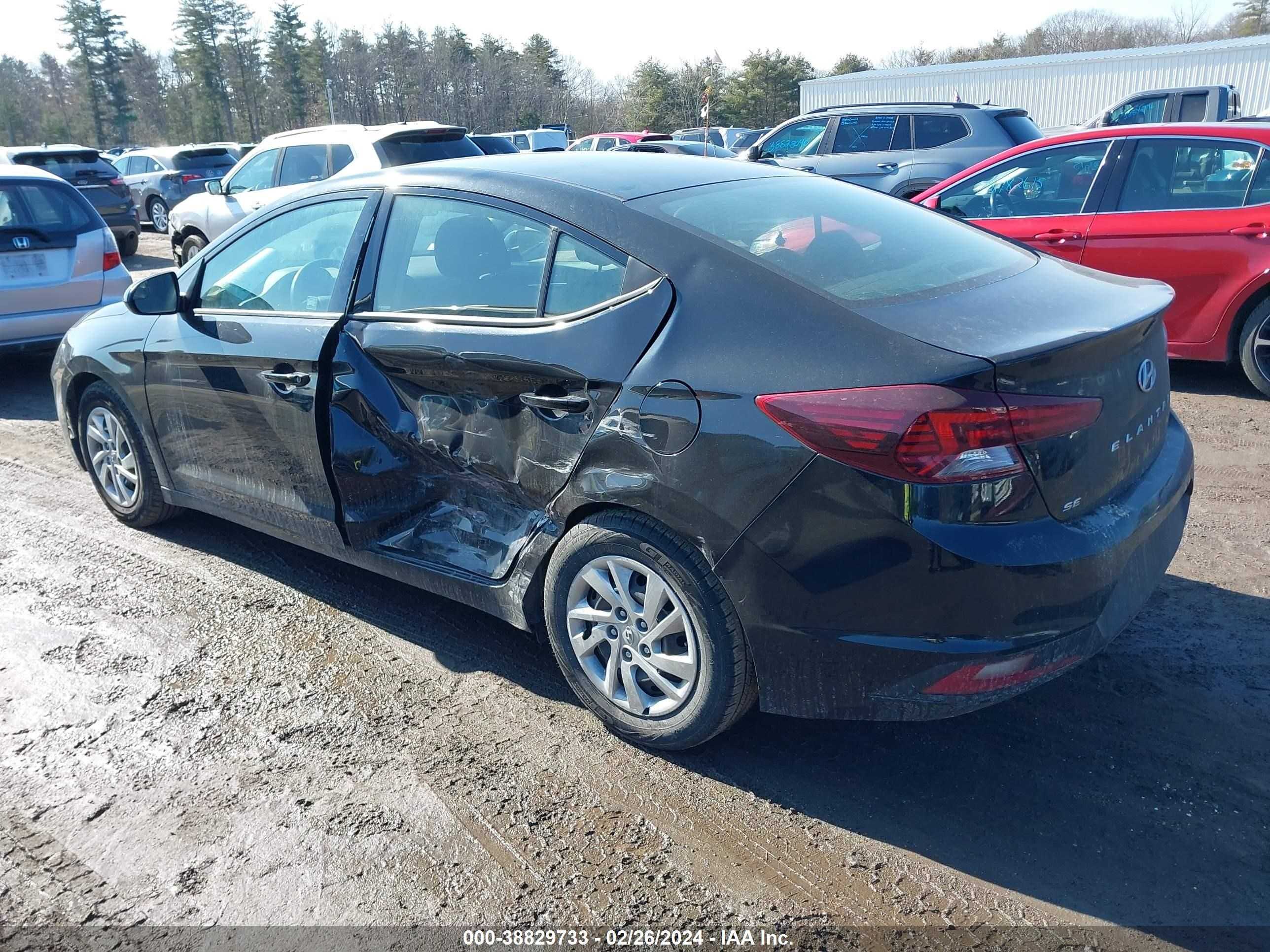 Photo 2 VIN: 5NPD74LFXLH617322 - HYUNDAI ELANTRA 