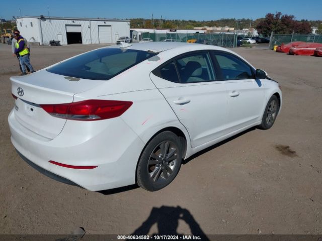 Photo 3 VIN: 5NPD84LF0HH011659 - HYUNDAI ELANTRA 