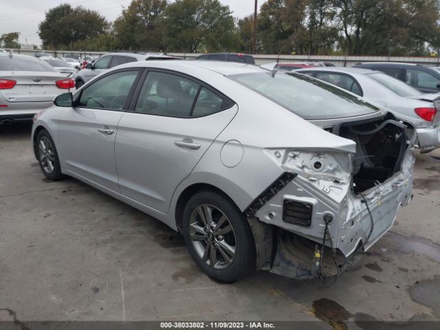 Photo 2 VIN: 5NPD84LF0HH012598 - HYUNDAI ELANTRA 