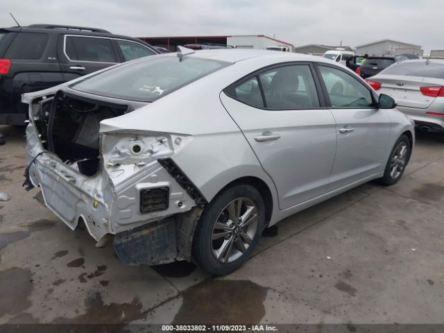 Photo 3 VIN: 5NPD84LF0HH012598 - HYUNDAI ELANTRA 