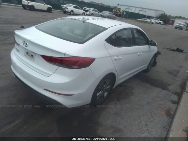 Photo 3 VIN: 5NPD84LF0HH014660 - HYUNDAI ELANTRA 