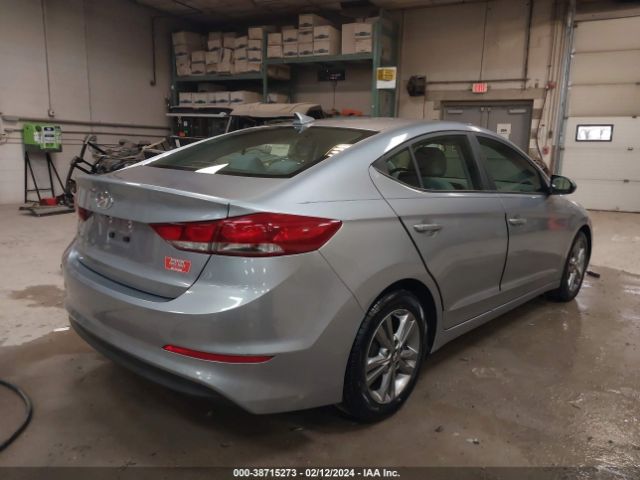 Photo 3 VIN: 5NPD84LF0HH019129 - HYUNDAI ELANTRA 