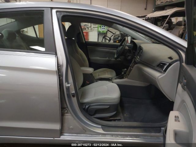 Photo 4 VIN: 5NPD84LF0HH019129 - HYUNDAI ELANTRA 