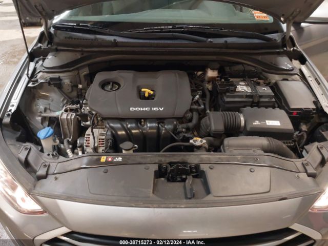 Photo 9 VIN: 5NPD84LF0HH019129 - HYUNDAI ELANTRA 