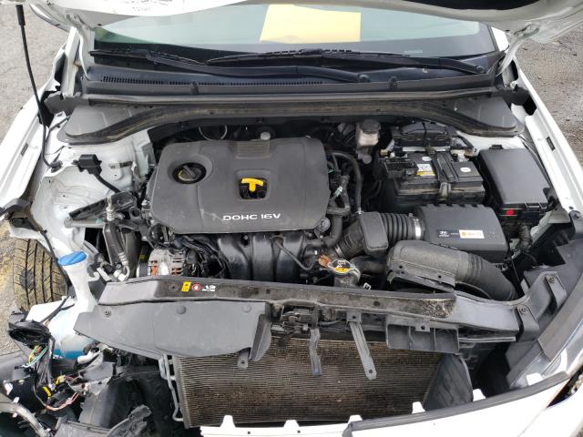 Photo 6 VIN: 5NPD84LF0HH026551 - HYUNDAI ELANTRA SE 