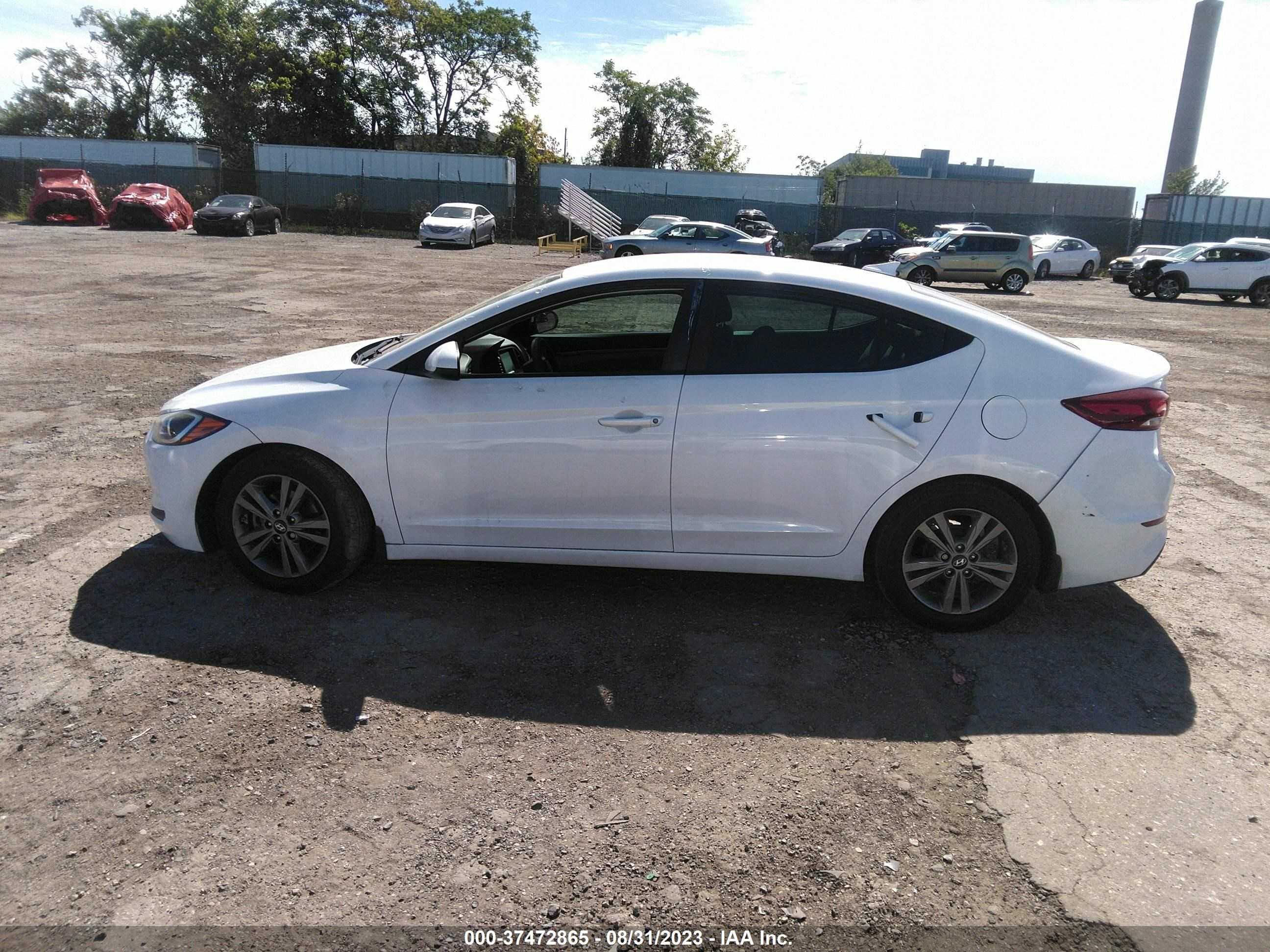 Photo 13 VIN: 5NPD84LF0HH033189 - HYUNDAI ELANTRA 