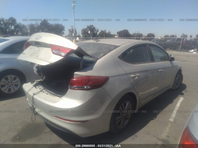 Photo 3 VIN: 5NPD84LF0HH034942 - HYUNDAI ELANTRA 