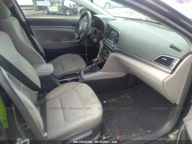 Photo 4 VIN: 5NPD84LF0HH038750 - HYUNDAI ELANTRA 