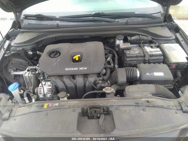 Photo 9 VIN: 5NPD84LF0HH038750 - HYUNDAI ELANTRA 