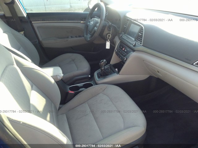 Photo 4 VIN: 5NPD84LF0HH041227 - HYUNDAI ELANTRA 