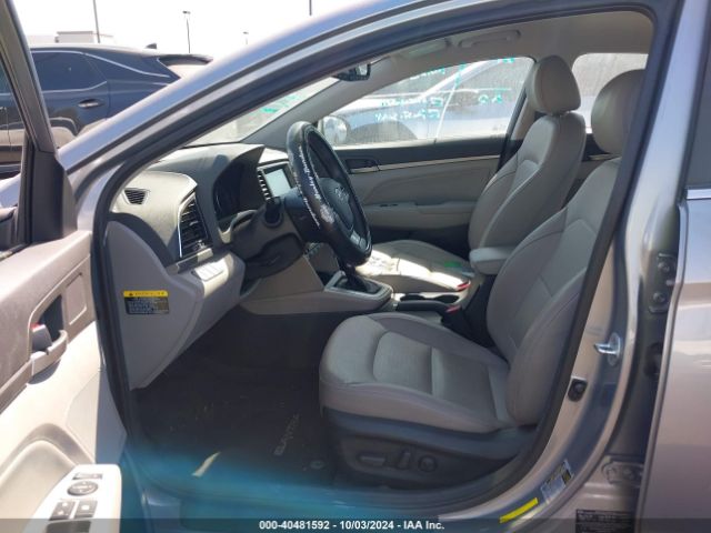 Photo 4 VIN: 5NPD84LF0HH044502 - HYUNDAI ELANTRA 