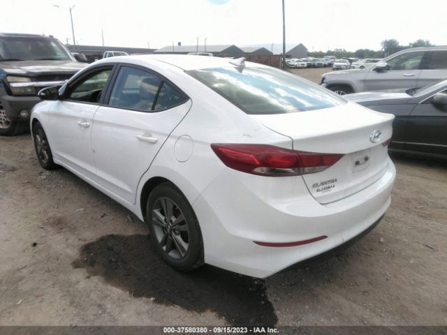 Photo 2 VIN: 5NPD84LF0HH044886 - HYUNDAI ELANTRA 