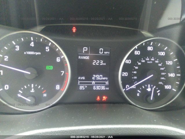 Photo 6 VIN: 5NPD84LF0HH049814 - HYUNDAI ELANTRA 