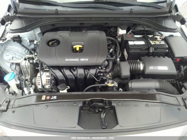 Photo 9 VIN: 5NPD84LF0HH049814 - HYUNDAI ELANTRA 