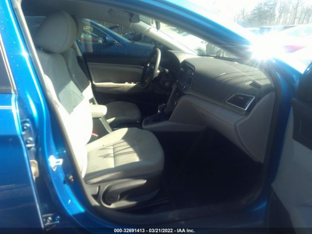 Photo 4 VIN: 5NPD84LF0HH051689 - HYUNDAI ELANTRA 