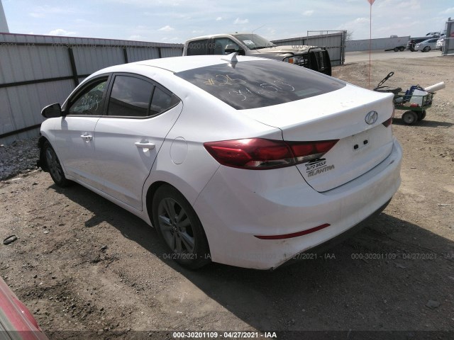 Photo 2 VIN: 5NPD84LF0HH051918 - HYUNDAI ELANTRA 