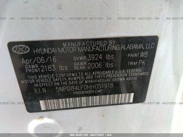 Photo 8 VIN: 5NPD84LF0HH051918 - HYUNDAI ELANTRA 