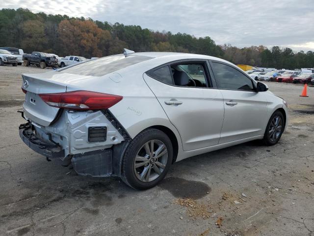 Photo 2 VIN: 5NPD84LF0HH072462 - HYUNDAI ELANTRA 