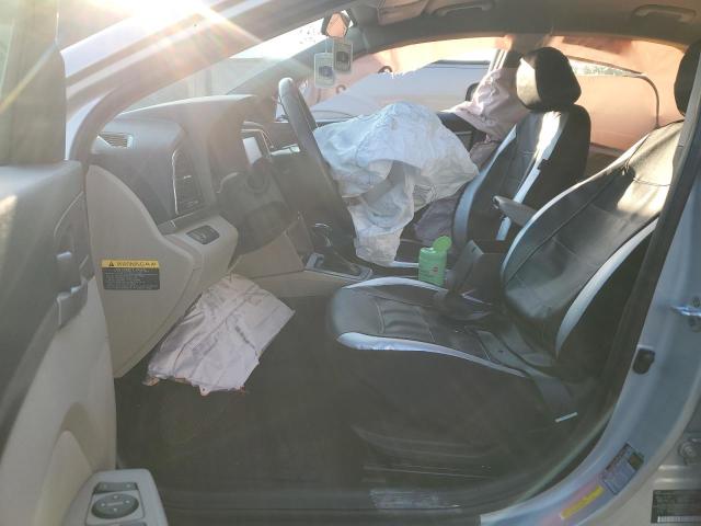 Photo 6 VIN: 5NPD84LF0HH075085 - HYUNDAI ELANTRA SE 