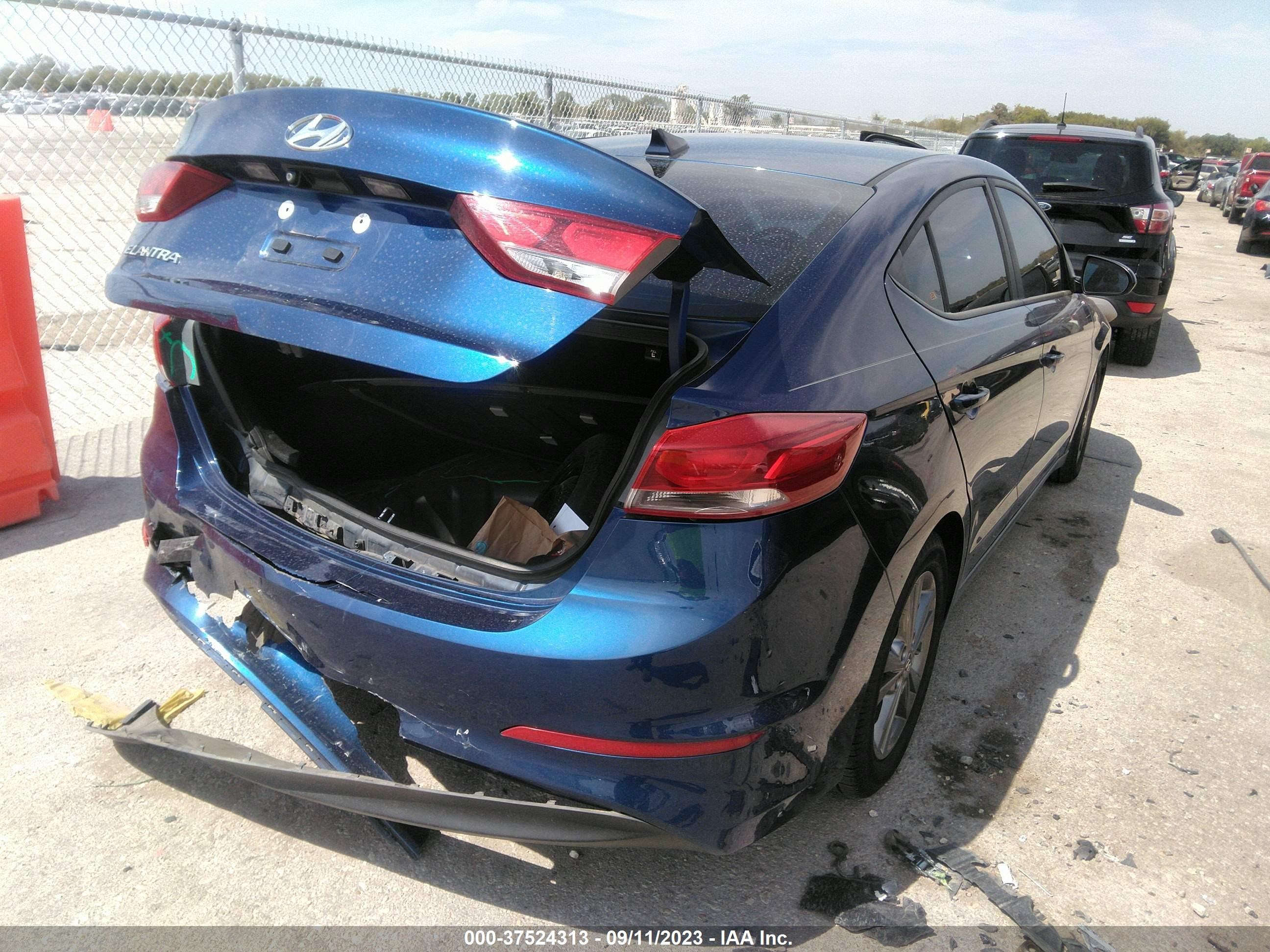 Photo 3 VIN: 5NPD84LF0HH079511 - HYUNDAI ELANTRA 