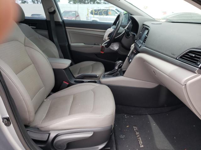 Photo 4 VIN: 5NPD84LF0HH084496 - HYUNDAI ELANTRA SE 