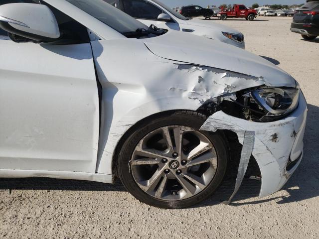 Photo 8 VIN: 5NPD84LF0HH105346 - HYUNDAI ELANTRA SE 