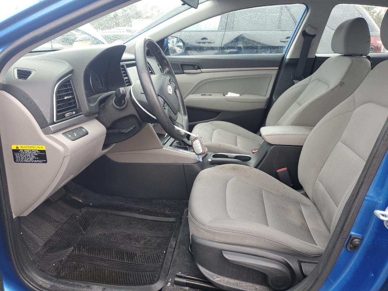 Photo 6 VIN: 5NPD84LF0HH107596 - HYUNDAI ELANTRA 