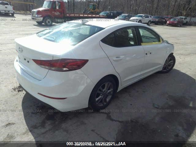 Photo 3 VIN: 5NPD84LF0HH111230 - HYUNDAI ELANTRA 