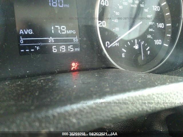 Photo 6 VIN: 5NPD84LF0HH111230 - HYUNDAI ELANTRA 