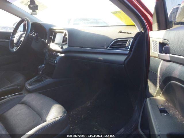 Photo 4 VIN: 5NPD84LF0HH116797 - HYUNDAI ELANTRA 