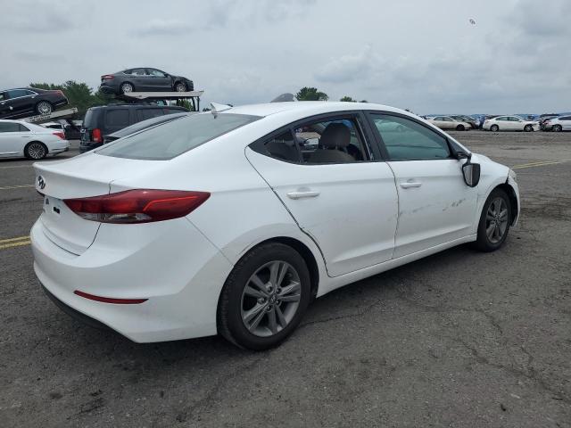 Photo 2 VIN: 5NPD84LF0HH122874 - HYUNDAI ELANTRA SE 