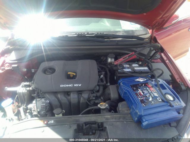 Photo 9 VIN: 5NPD84LF0HH130389 - HYUNDAI ELANTRA 