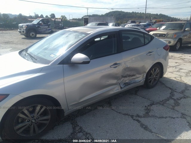 Photo 5 VIN: 5NPD84LF0HH133017 - HYUNDAI ELANTRA 