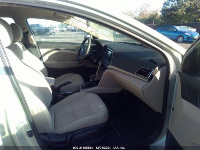 Photo 4 VIN: 5NPD84LF0HH138086 - HYUNDAI ELANTRA 