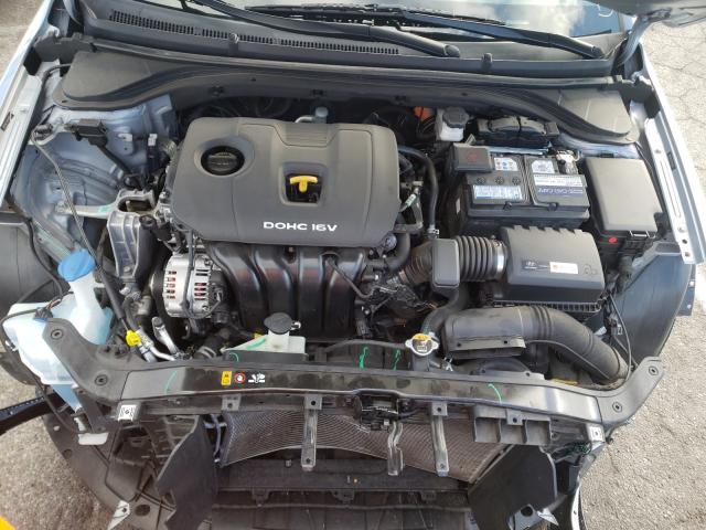 Photo 6 VIN: 5NPD84LF0HH141635 - HYUNDAI ELANTRA SE 