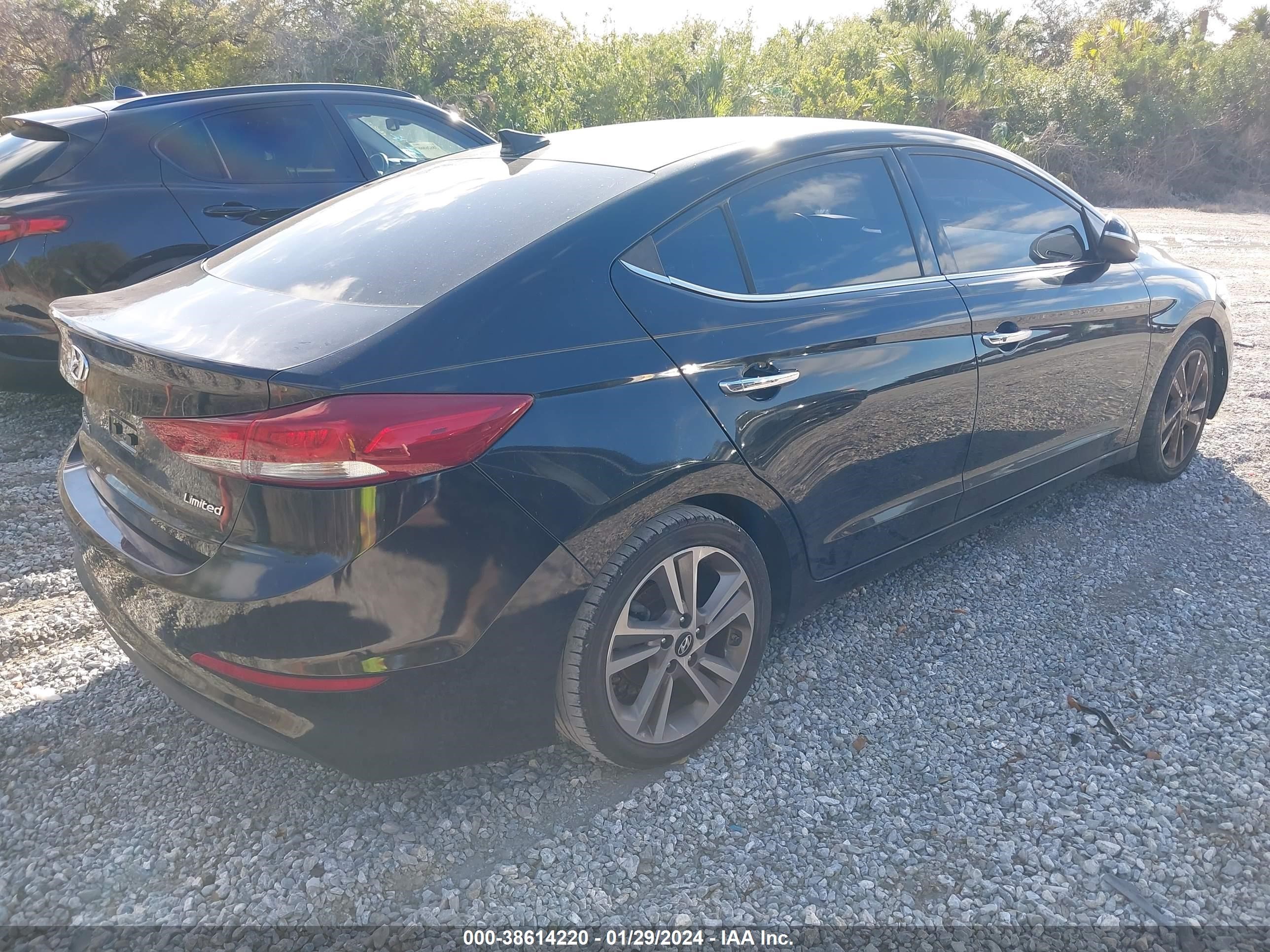 Photo 3 VIN: 5NPD84LF0HH147130 - HYUNDAI ELANTRA 