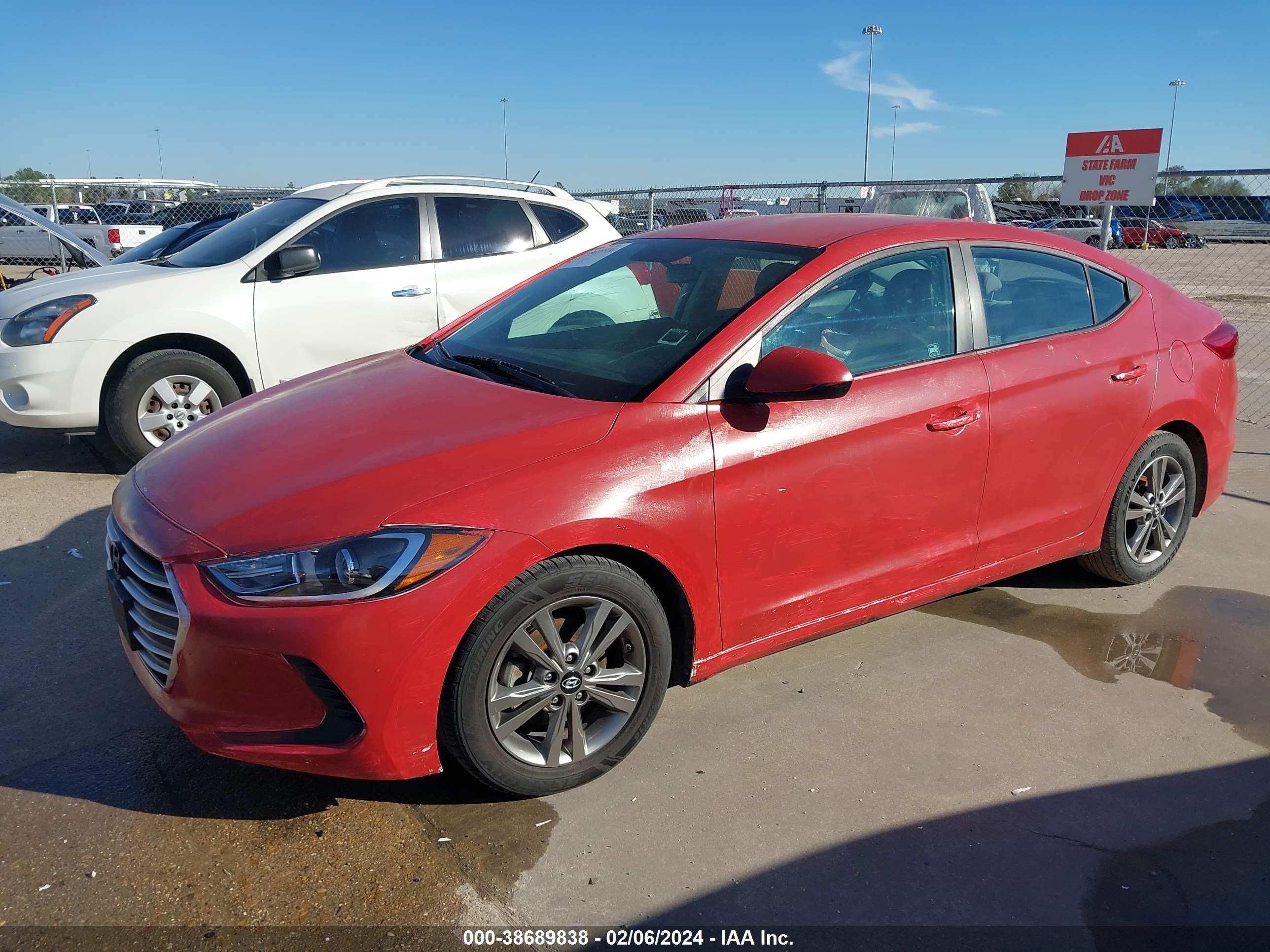 Photo 1 VIN: 5NPD84LF0HH155566 - HYUNDAI ELANTRA 