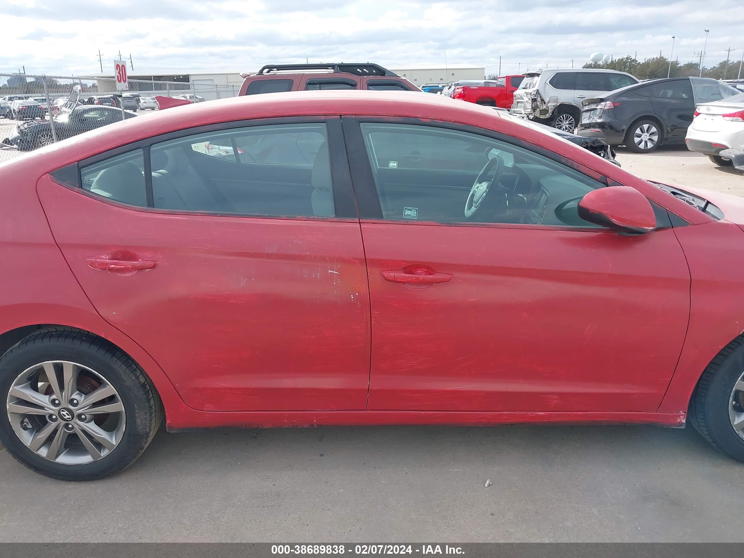 Photo 12 VIN: 5NPD84LF0HH155566 - HYUNDAI ELANTRA 