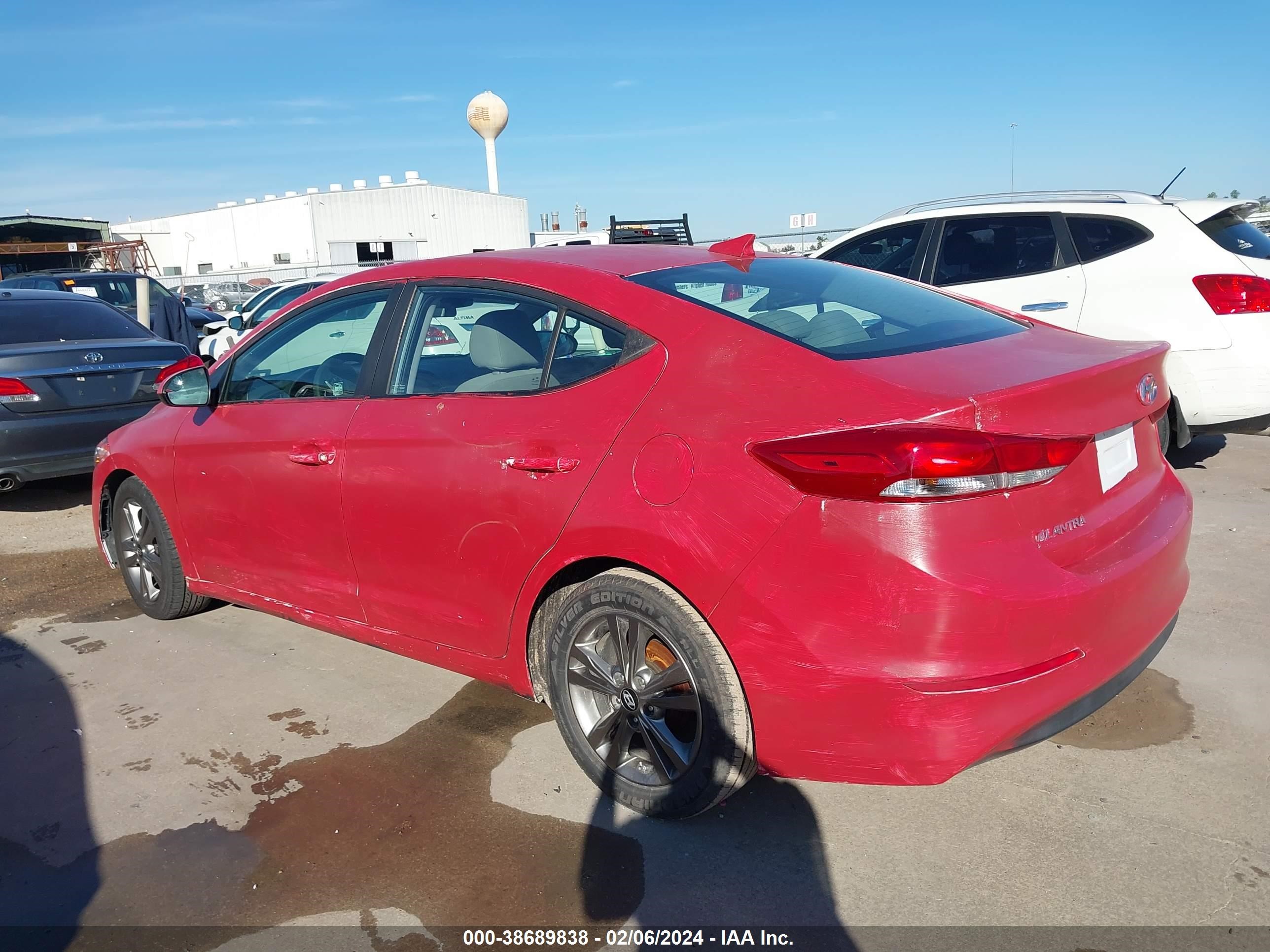 Photo 2 VIN: 5NPD84LF0HH155566 - HYUNDAI ELANTRA 