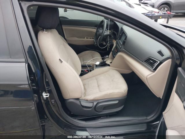 Photo 4 VIN: 5NPD84LF0HH155714 - HYUNDAI ELANTRA 