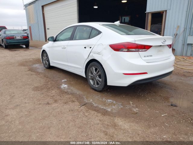 Photo 2 VIN: 5NPD84LF0HH162985 - HYUNDAI ELANTRA 