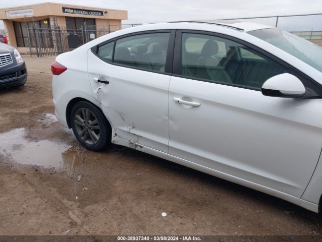 Photo 5 VIN: 5NPD84LF0HH162985 - HYUNDAI ELANTRA 