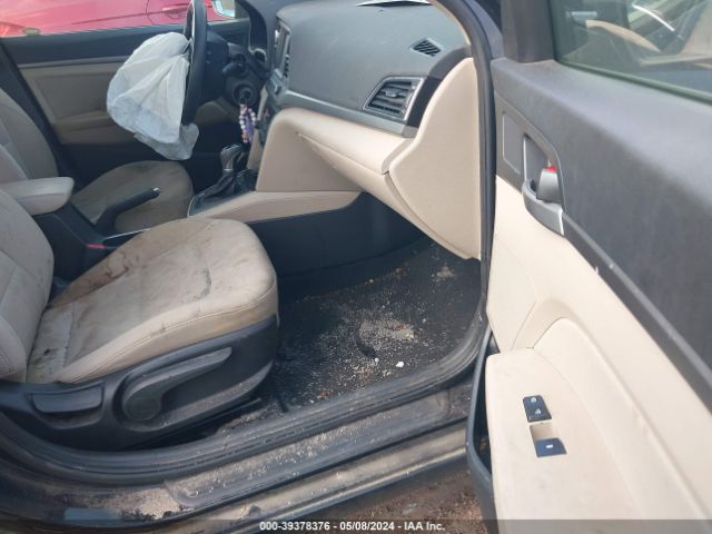 Photo 4 VIN: 5NPD84LF0HH168222 - HYUNDAI ELANTRA 