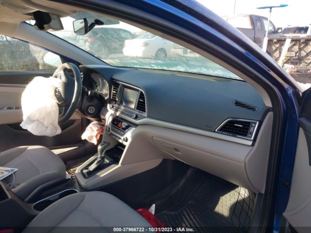 Photo 4 VIN: 5NPD84LF0HH183237 - HYUNDAI ELANTRA 