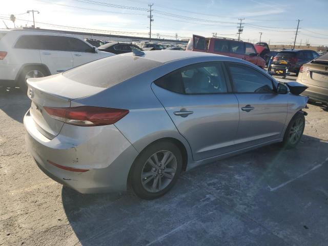 Photo 2 VIN: 5NPD84LF0HH187000 - HYUNDAI ELANTRA 