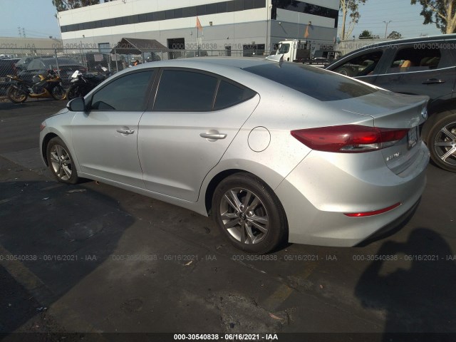 Photo 2 VIN: 5NPD84LF0HH188387 - HYUNDAI ELANTRA 