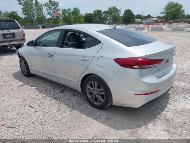 Photo 2 VIN: 5NPD84LF0JH224942 - HYUNDAI ELANTRA 